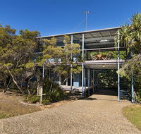 12 Yarrong Road - Travel Search