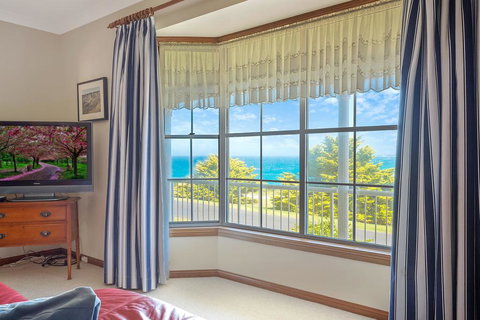 120 Ocean Parade Dalmeny - Travel Agents 3