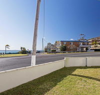 13 'Bayview Towers' 15 Victoria Parade - ground floor unit with magical water views - Cruises Travel