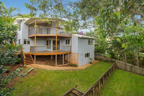 131 Pacific Drive, Port Macquarie - Travel Agents 2