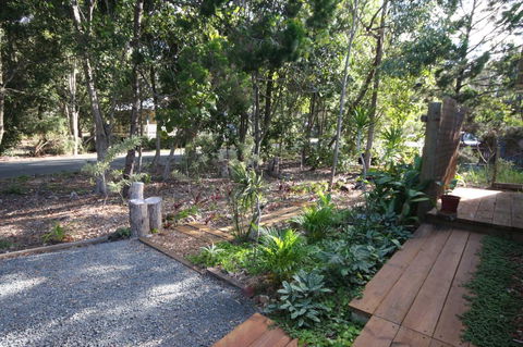 15 Belle Court - Modern, Architect Designed, Open Plan Holiday Home With Outdoor Shower - Travel Search 1