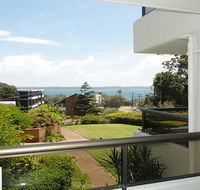 17 'The Commodore' 9-11 Donald Street - pleasant unit with open plan living - Cruises Travel