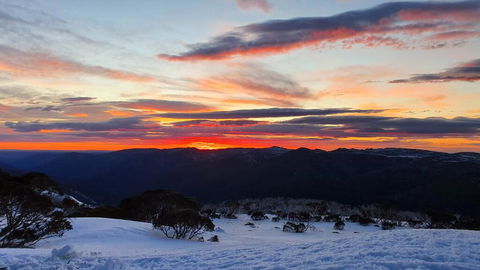 18 Lakeview Plaza - Tourism Guide 1