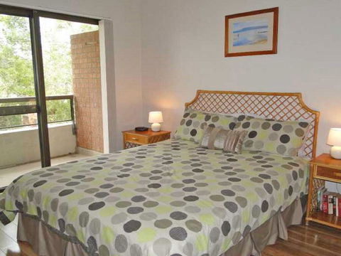 19 'The Commodore' 9-11 Donald Street - Two Bedroom Unit In The CBD Of Nelson Bay - Cruises Travel 1