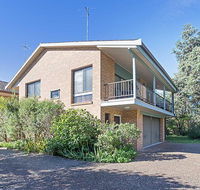 2 'Plattens' 15 Kurrawa Close - great duplex so close to the water - Cruises Travel