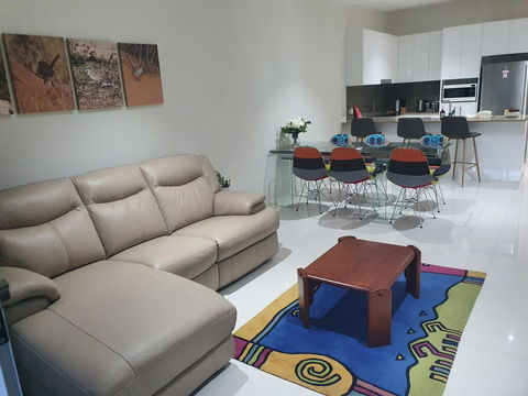 2 BDR Sea View Guest House - Travel Agents 3