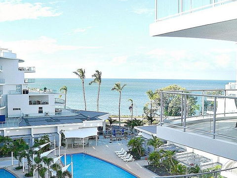 2 BDR/Apt/Foxtel/WiFi/Pool/parking/Spa/Hervey Bay - Travel Search 0