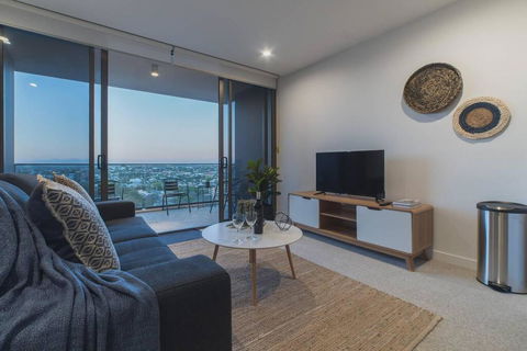 2 Bed Brisbane Resort Apartment - Tourism Guide 1