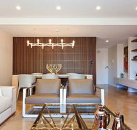 2 Bed Sydney Executive Apt Close to City - Cruises Travel