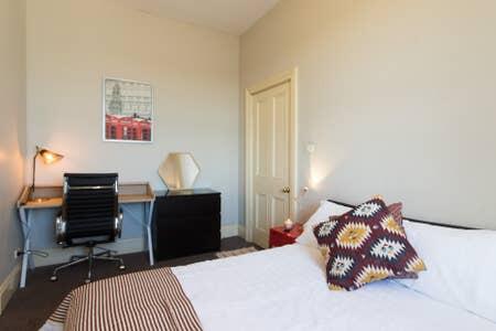 2 Bedroom Harbour View At The Rocks Heart Of CBD - Tourism Guide 2