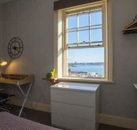 2 Bedroom Harbour View at the Rocks heart of CBD - Cruises Travel