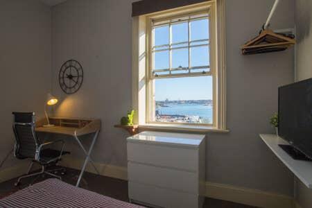 2 Bedroom Harbour View At The Rocks Heart Of CBD - Tourism Guide 0