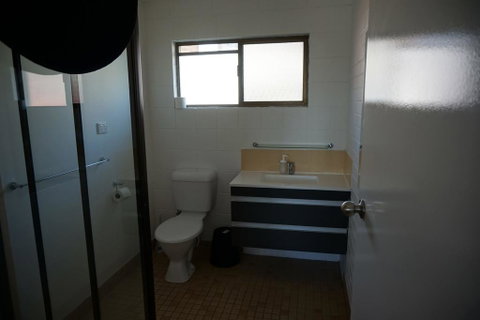 2-29 Rumbalara Avenue - Rainbow Beach, Bring Your Dog Or Your Cat Or Bring Both, Free Wi-Fi - Tourism Guide 1