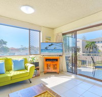 20 Kingsway 3 Bedroom Holiday Apartment - Tourism Guide
