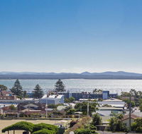 211 'The Landmark' 61B Dowling Street - Resort Style holiday with pool games room  restaurant - Cruises Travel