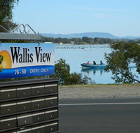 26 Wallis View - Opposite the Lake - 3 Bedroom Apartment - Sleeps 8 - Tourism Guide