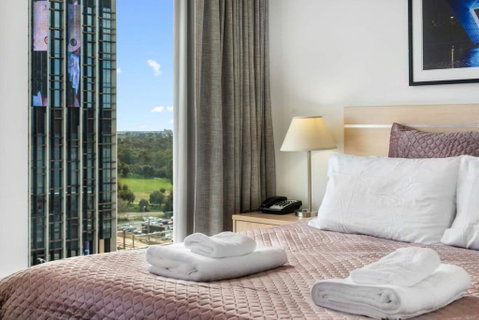 CBD Modern 2BR Free Parking - Tourism Guide 2
