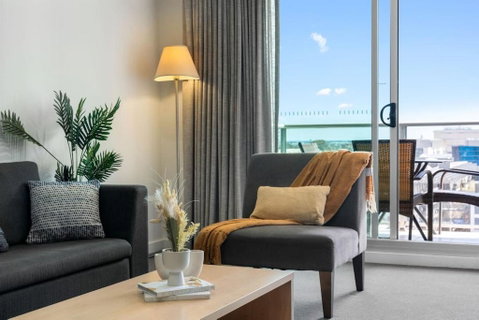 CBD Modern 2BR Free Parking - Tourism Guide 3