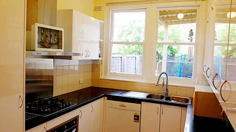 Deco Family House - Tourism Guide 4