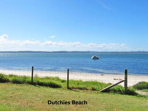 27b Christmas Bush Avenue - Duplex In Nelson Bay Walking Distance To Dutchies Beach - Cruises Travel 3