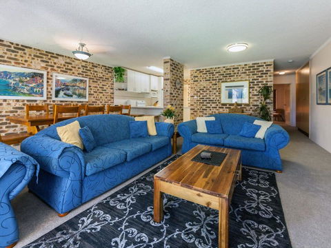 28 'Bay Parklands', 2 Gowrie Ave - Pool, Tennis + Stunning Views - Cruises Travel 2