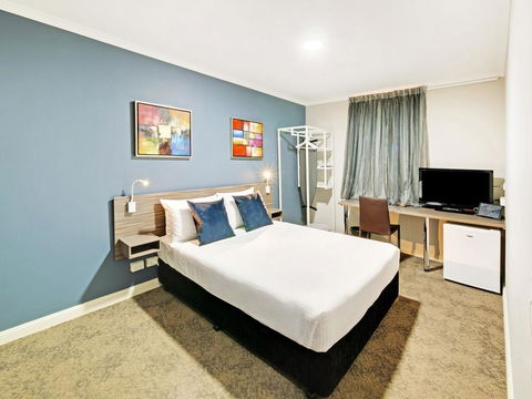 28 Hotel - Tourism Guide 3