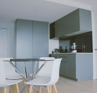 2Bed 2Bath Minimalist Apartment in CBD - Tourism Guide