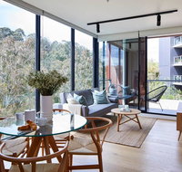 2BR Apt With Yarra River Views  Parking - Tourism Guide