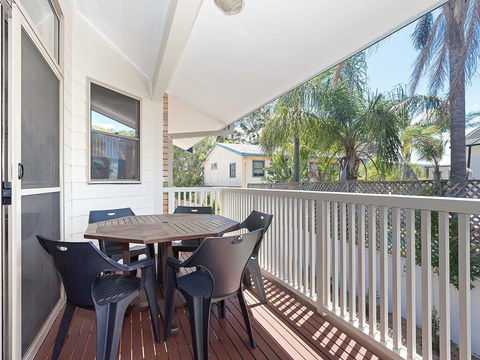 3 'Ambleside' 9 Shoal Bay Avenue - Air Con, WIFI And Close To The Water And Shoal Bay Shops - Cruises Travel 3