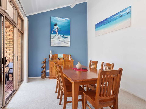 3 'Ambleside' 9 Shoal Bay Avenue - Air Con, WIFI And Close To The Water And Shoal Bay Shops - Cruises Travel 1
