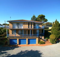 3 Bay Lane - Cruises Travel