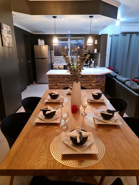 3 BEDROOM CITY ESCAPE - CHAMPAGNE STAYS Darwin - Cruises Travel 2