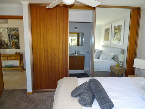 3 Pears On The Park McLaren Vale - Travel Search 3
