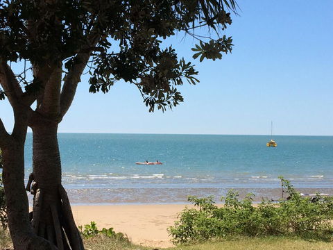 3 Sea/Fraser Island View Deckings, Beachfront, Marina - Travel Agents 1