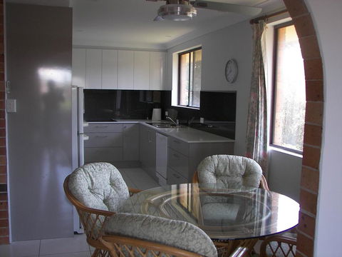 3/17 Park Street - Travel Agents 0