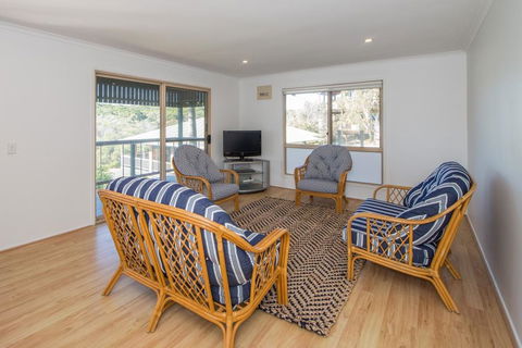 31 George Nothling Drive - Travel Search 3