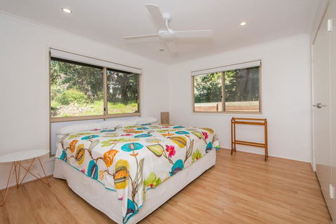 31 George Nothling Drive - Travel Search 1