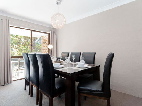 34 'Bay Parklands', 2 Gowrie Avenue - WIFI, Views, Pool, Spa & Tennis Court - Cruises Travel 1