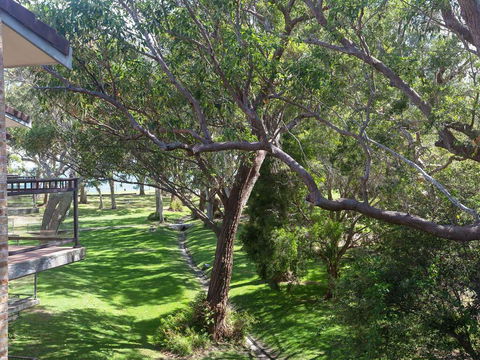 36 'Bay Parklands', 2 Gowrie Avenue - Close To The Water With Pool & Spa & Tennis Court - Cruises Travel 0