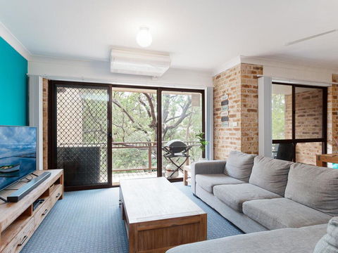36 'Bay Parklands', 2 Gowrie Avenue - Close To The Water With Pool & Spa & Tennis Court - Cruises Travel 3
