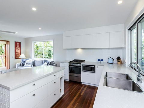 38 Yarrong Road - Travel Search 2