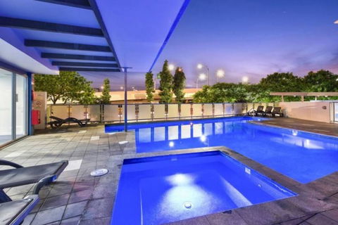 3br Stylish Apt CBD River & City Views Spa,Sauna,Pool,Netflix - Cruises Travel 0
