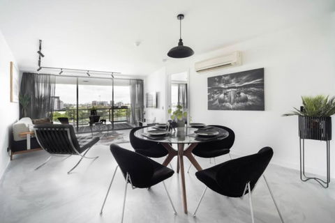 3br Stylish Apt CBD River & City Views Spa,Sauna,Pool,Netflix - Cruises Travel 2