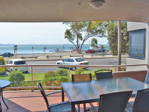 4 'Florentine' 11 Columbia Close - Spectacular Views And Air Conditioning - Cruises Travel 0