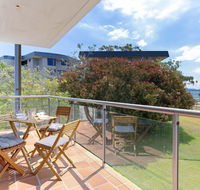 4 'Villa Ellisa' 10 Columbia Close - beautiful unit with beautiful water views at Little Beach - Cruises Travel