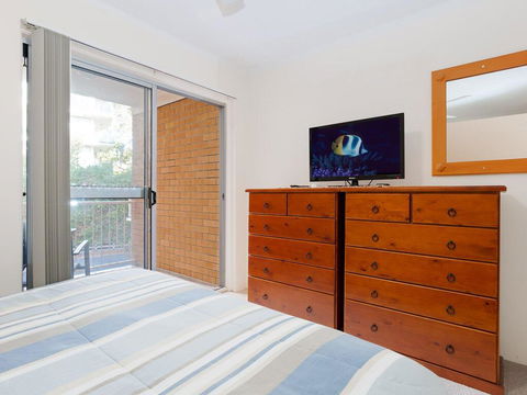 4 'Yarramundi' 47 Magnus Street - Air Conditioned Unit With Water Views - Cruises Travel 1