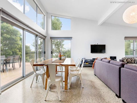 4 King Or 8 Single Beds WiFi, Netflix, Pet Friendly - Travel Agents 3