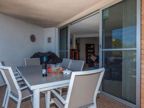 4 Portofino @ Nelson Bay - Cruises Travel 3