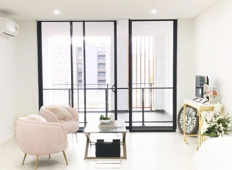406 Studio Apartment - Travel Agents 1