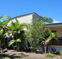 44 Cypress Avenue - Holiday home in a quiet location close to patrolled beach and CBD - Tourism Guide